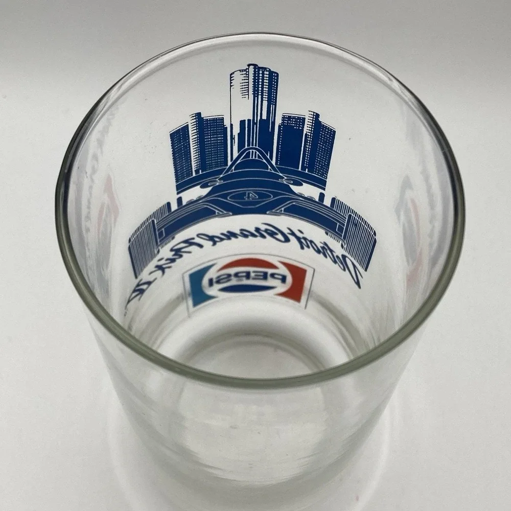 1 - Vtg 1985 Detroit Grand Prix IV Glass / Pepsi Formula 1 Racing Souvenir Cola